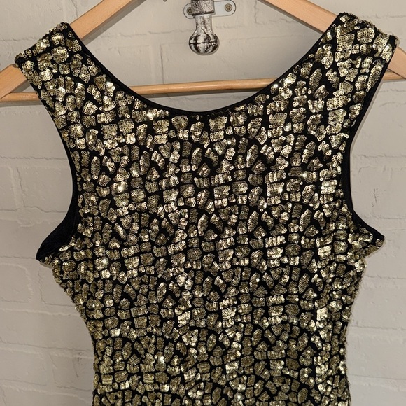 Guess dress Black Gold Sequin Vienna leopard dress lined small NeW party - Picture 7 of 7